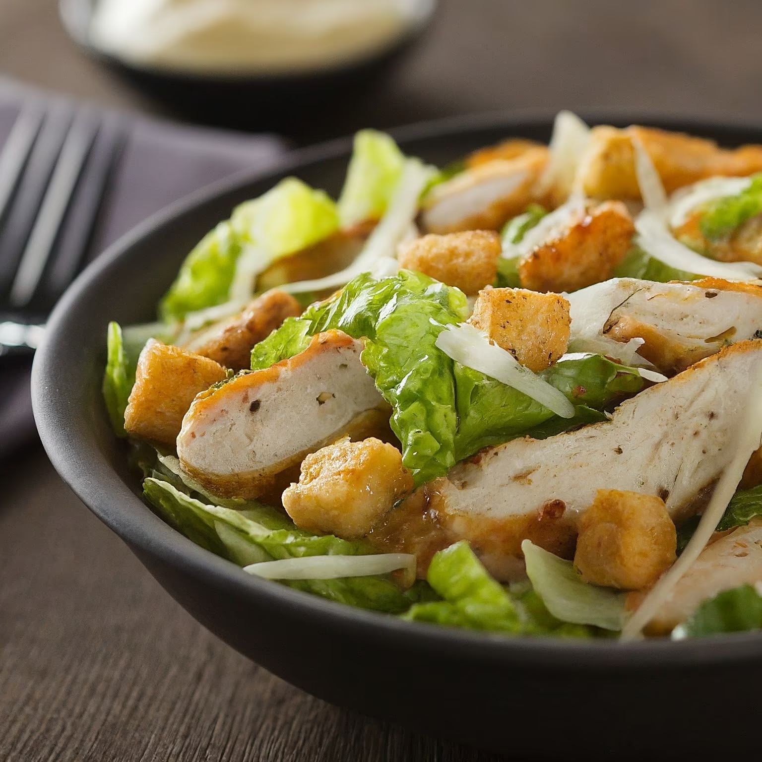 Crunchy Chicken Caesar Salad recipe - delicious easy difficulty in Chicken category