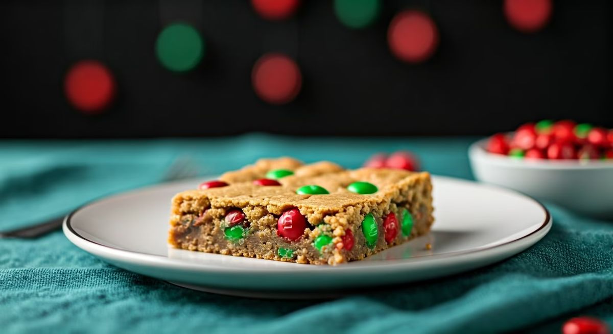 Christmas M&M Cookie Bars recipe - American easy difficulty dish