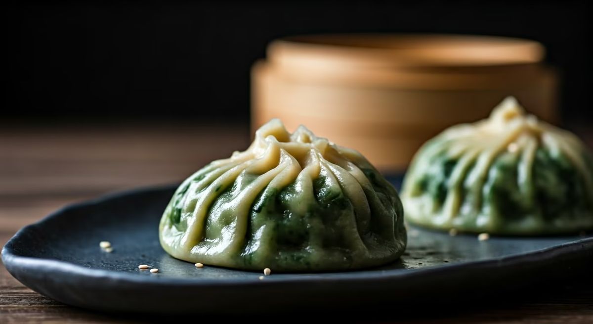 Savory Spinach and Pork Steamed Dumplings recipe - Asian medium difficulty dish
