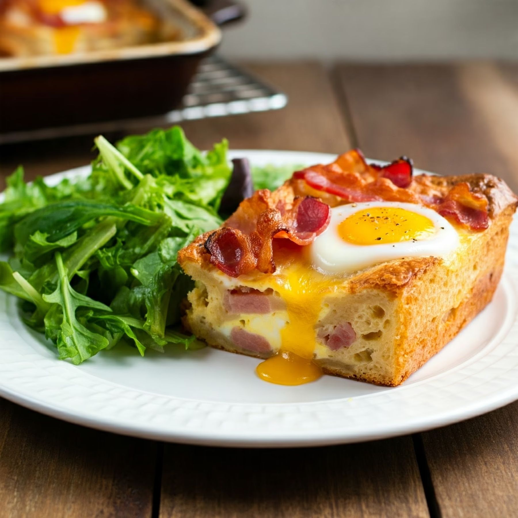 Bacon and Egg Strata recipe - American easy difficulty in Savory Breakfasts, Eggs, Bacon category